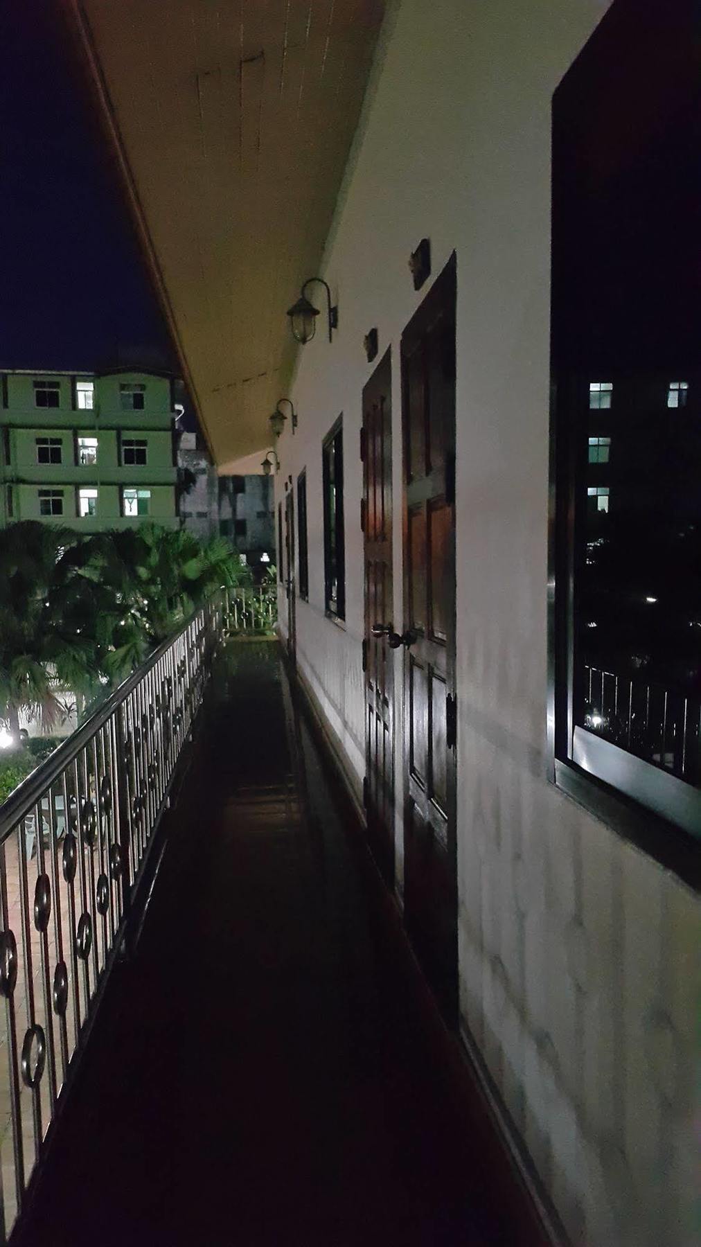 מלון סוראט תאני Sadudee Mansion מראה חיצוני תמונה